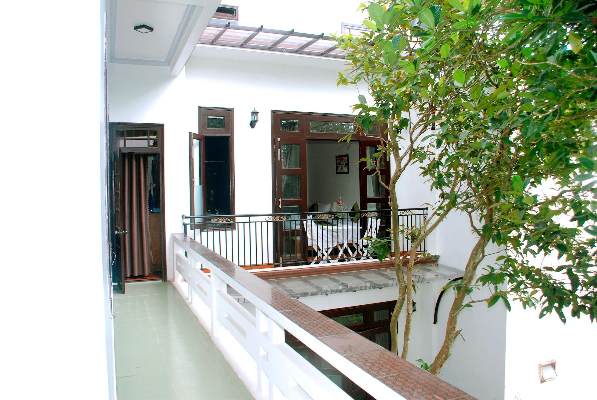 Blue Lake Homestay Хойан Экстерьер фото