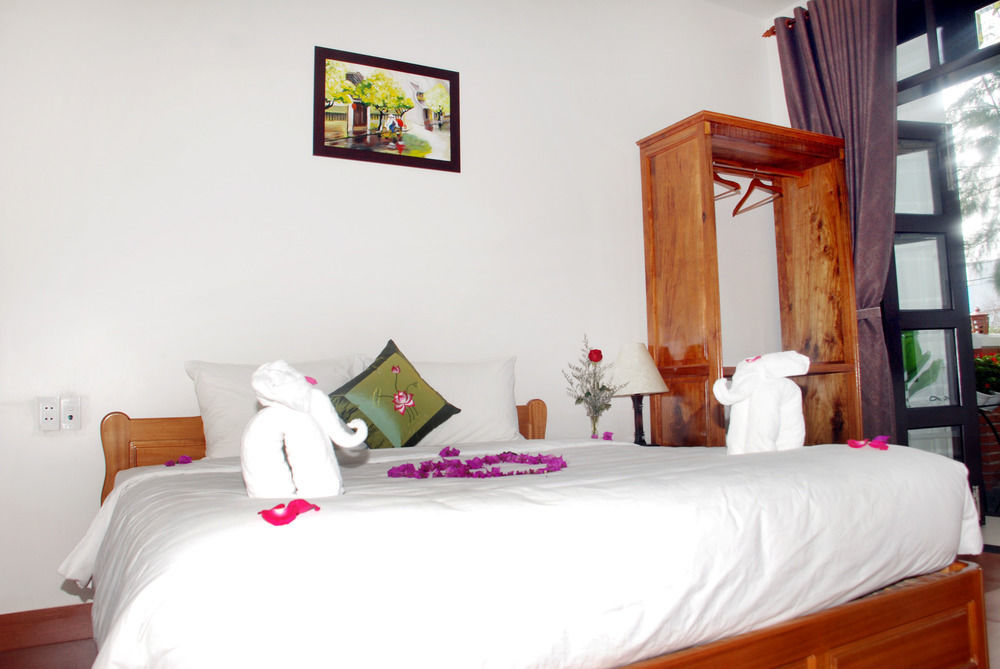 Blue Lake Homestay Хойан Экстерьер фото