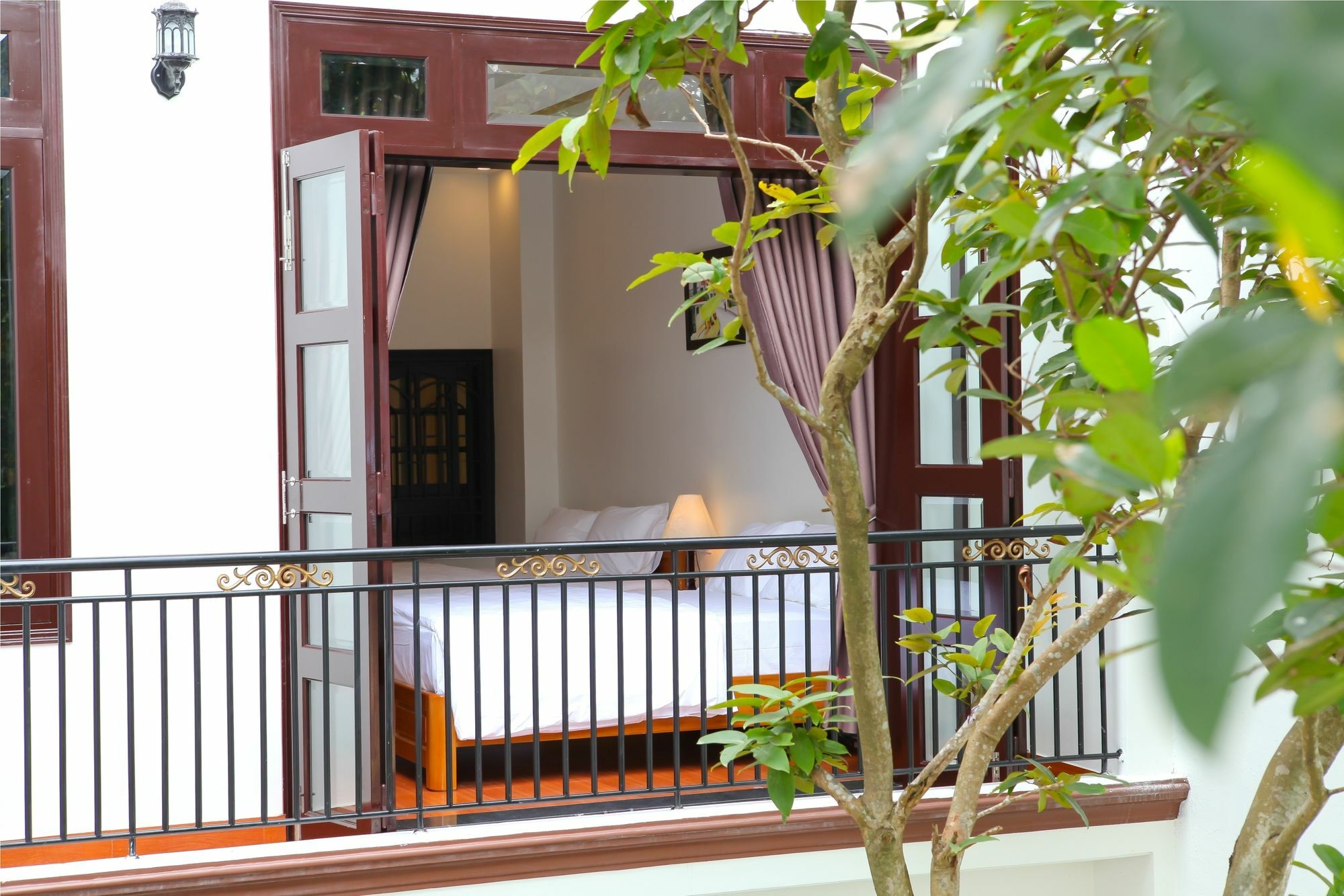 Blue Lake Homestay Хойан Экстерьер фото